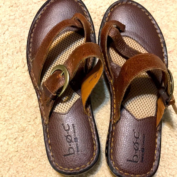 Leather size 8 classy comfortable sandals. - Picture 2 of 5